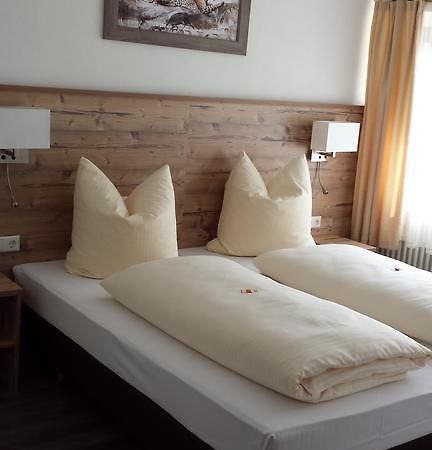 Hotel Alte Krone Tübingen Oda fotoğraf