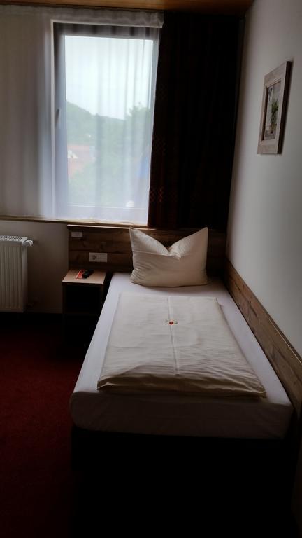 Hotel Alte Krone Tübingen Oda fotoğraf
